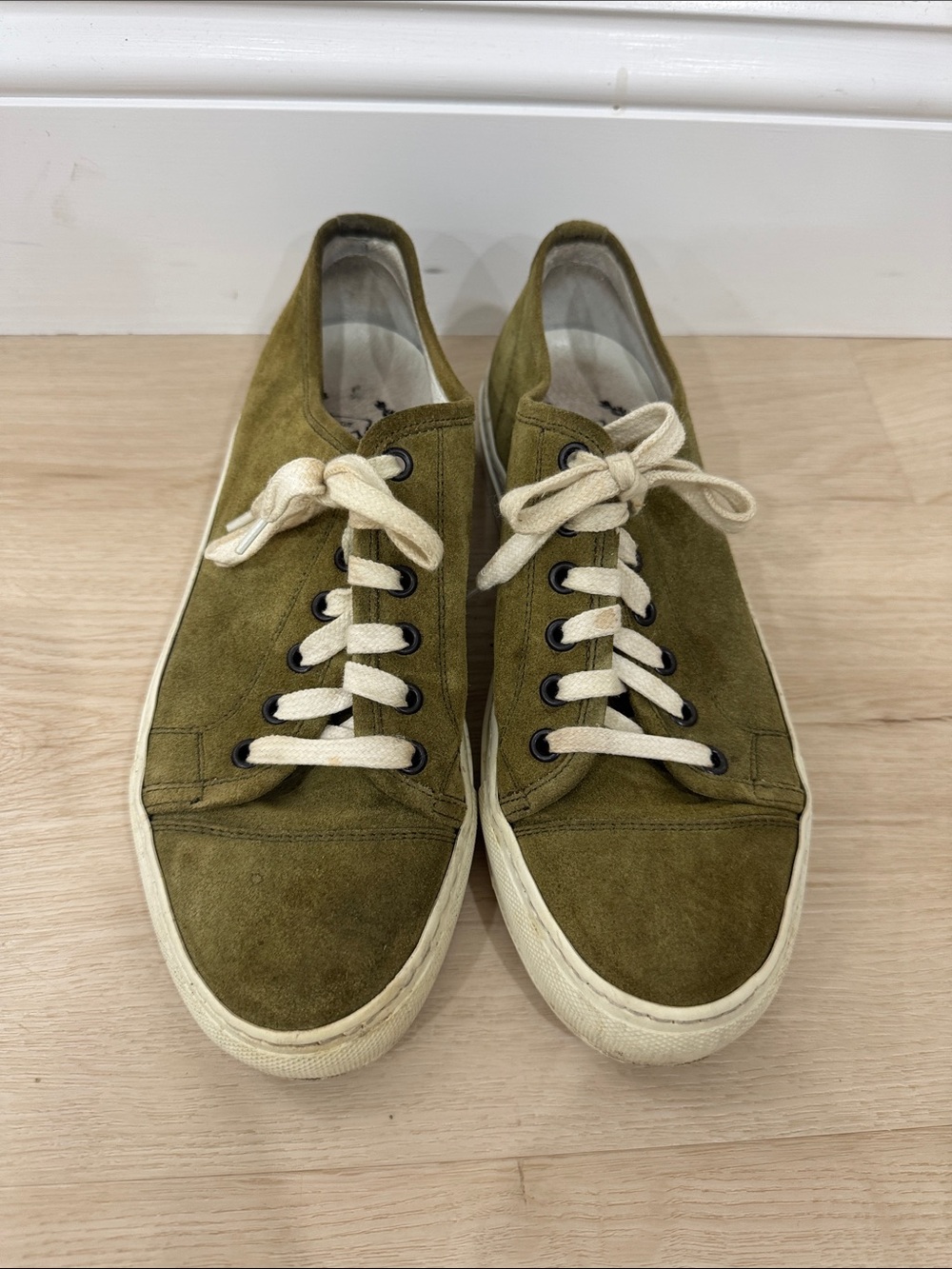 Del Toro Olive Suede Low-Top Sneakers with Cream Laces